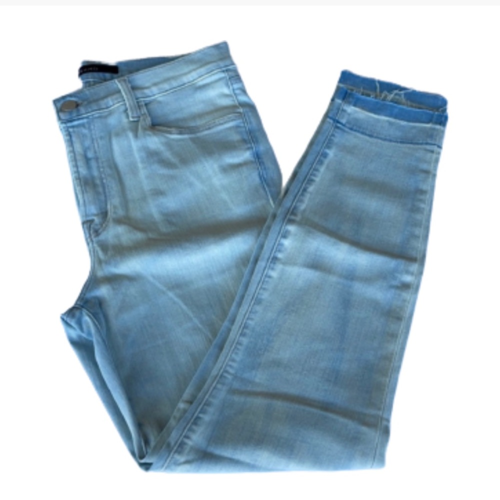 J Brand light wash skinny crop jeans